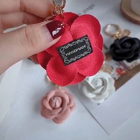CAMELLIA BAG CHARM KEYCHAIN LEATHER FLOWER HANDMADE MULTIPLE COLORS AVAILABLE - Picture 5 of 16